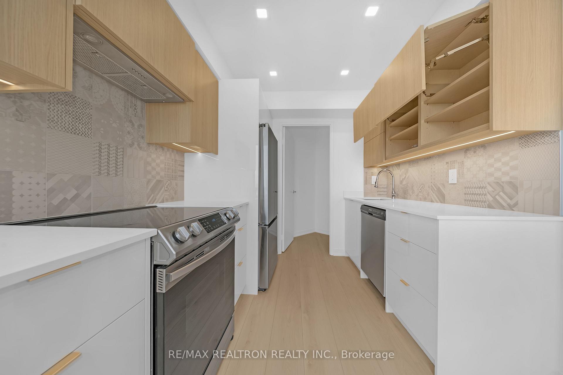 Photo 12 of Unit 714, 7440 Bathurst Street, Vaughan, Brownridge — HOMEH