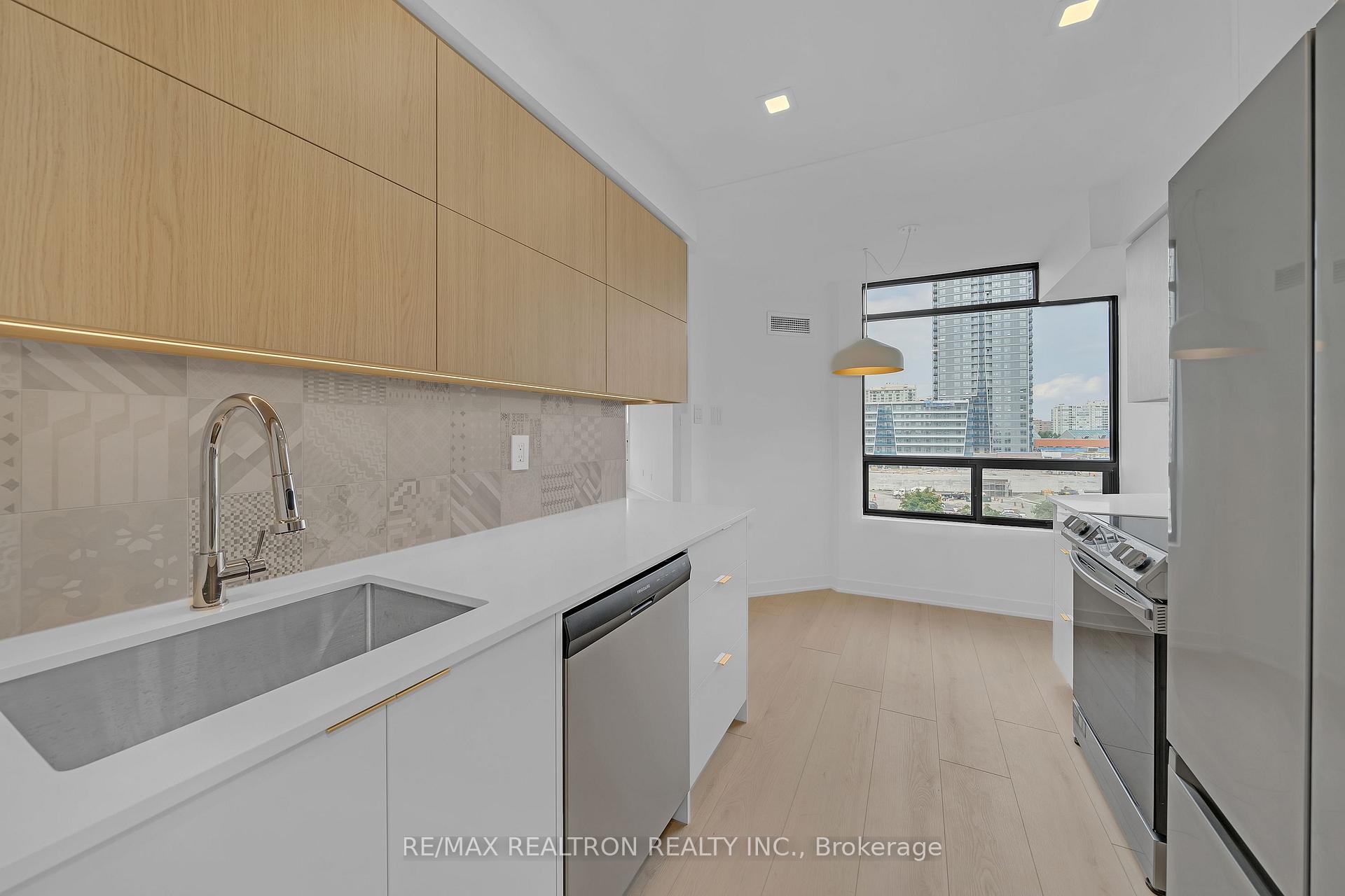 Photo 13 of Unit 714, 7440 Bathurst Street, Vaughan, Brownridge — HOMEH