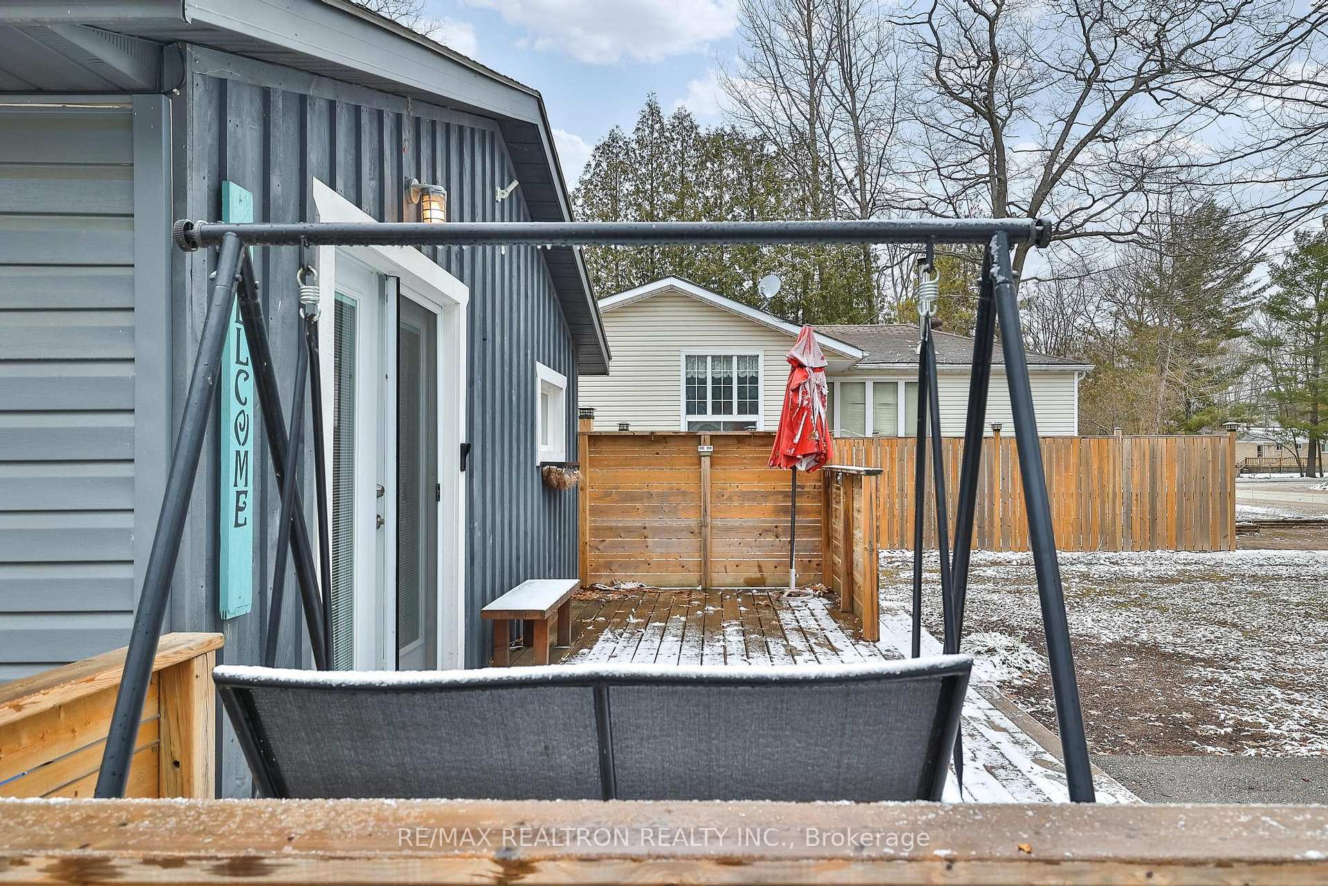Photo 4 of 859 Oxbow Park Drive, Wasaga Beach — HOMEH