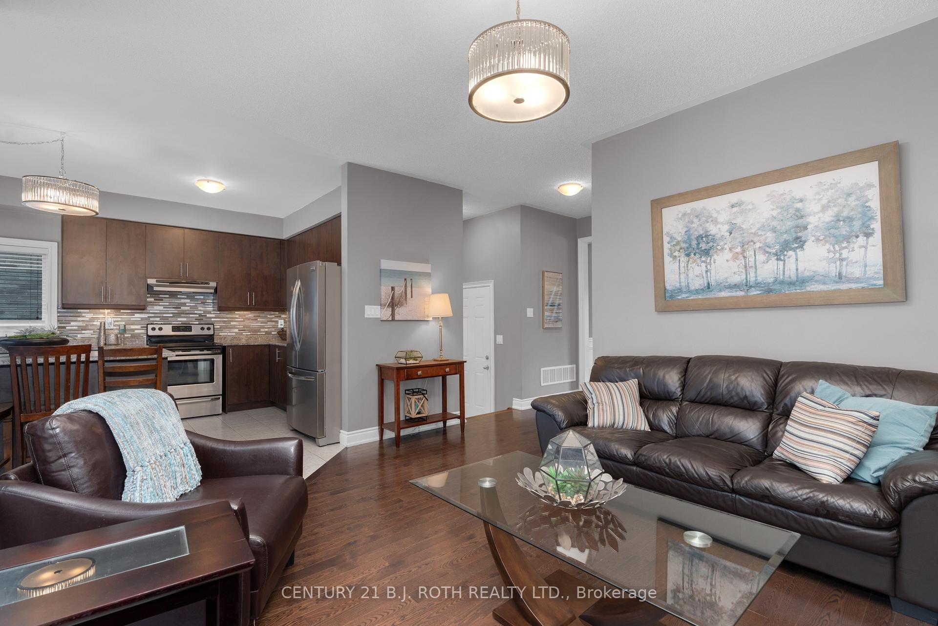 Photo 8 of 1322 Dallman Street, Innisfil, Lefroy — HOMEH