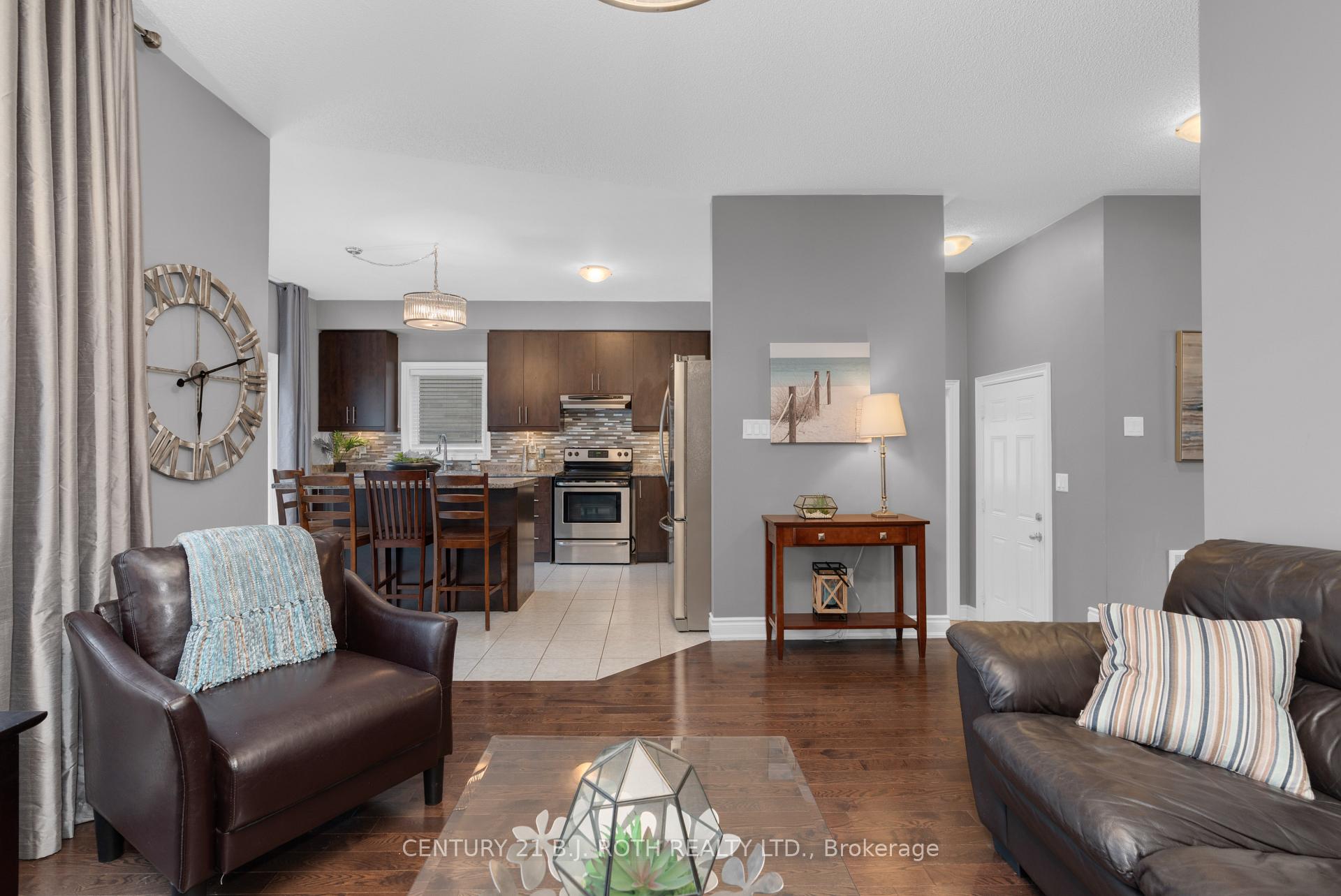 Photo 9 of 1322 Dallman Street, Innisfil, Lefroy — HOMEH
