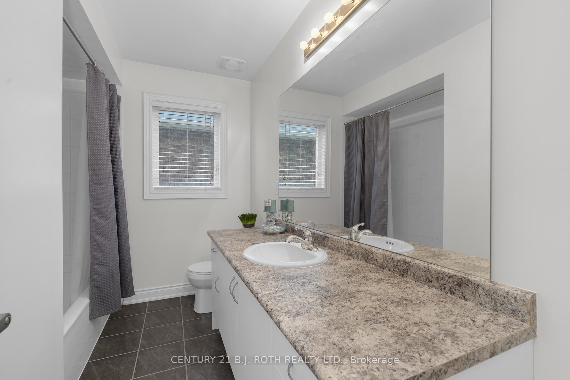 Photo 20 of 1322 Dallman Street, Innisfil, Lefroy — HOMEH