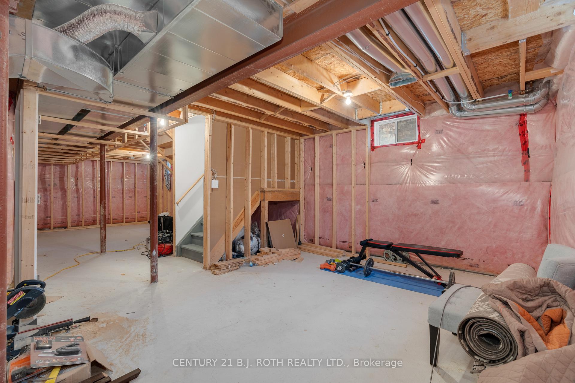 Photo 24 of 1322 Dallman Street, Innisfil, Lefroy — HOMEH