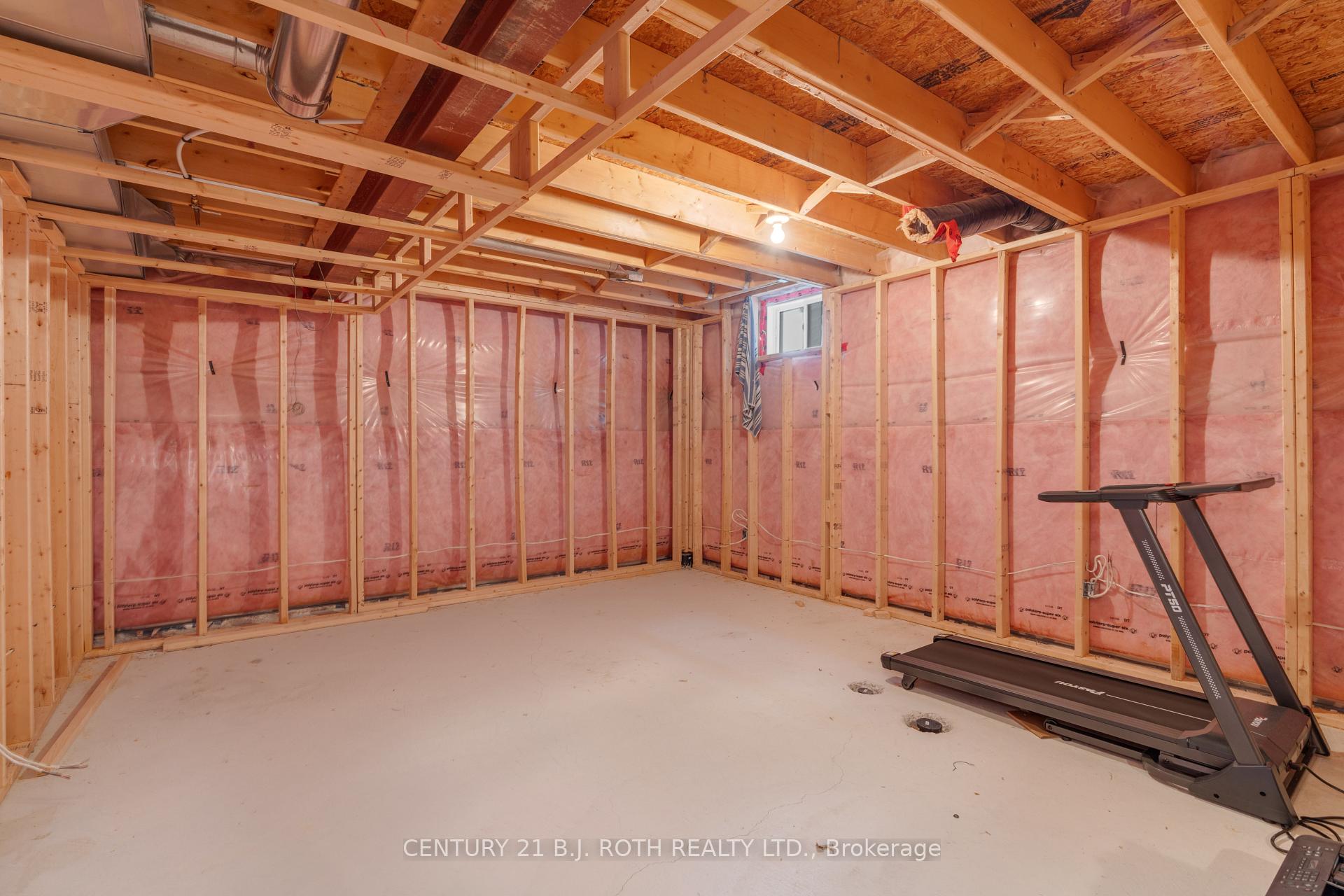 Photo 25 of 1322 Dallman Street, Innisfil, Lefroy — HOMEH