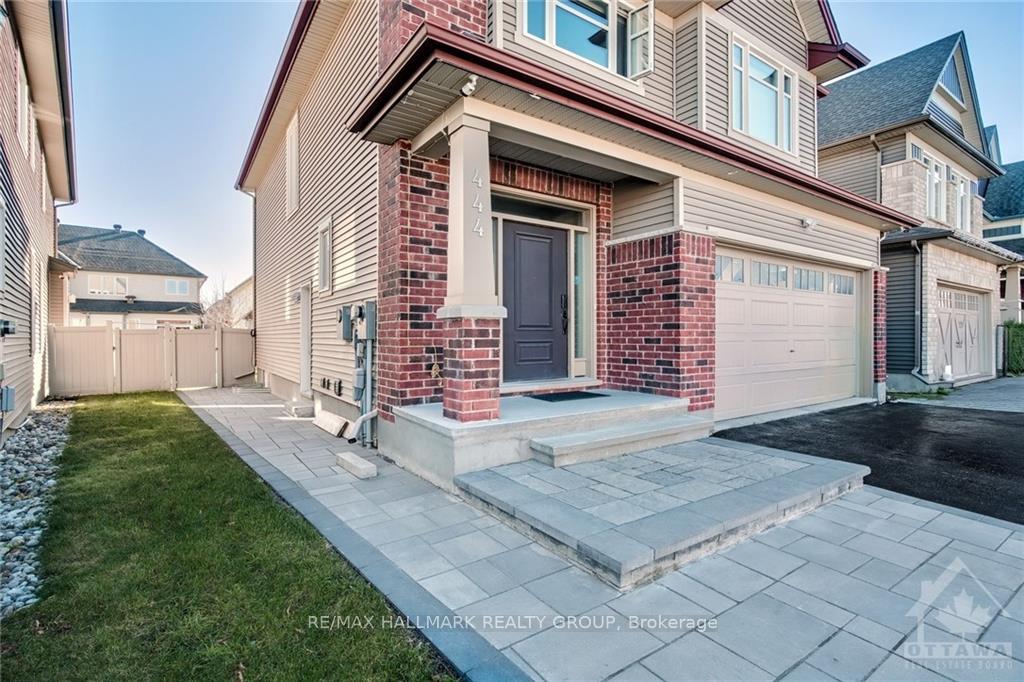 Photo 2 of Unit B, 444 Charing Cross Way, Ottawa, Barrhaven - Longfields — HOMEH
