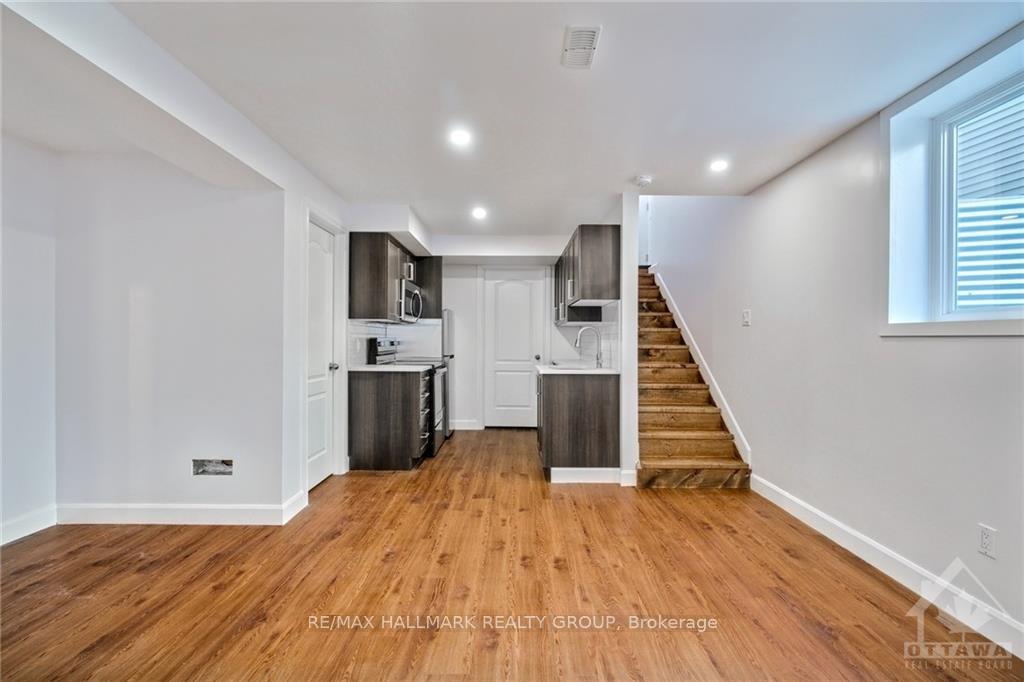 Photo 7 of Unit B, 444 Charing Cross Way, Ottawa, Barrhaven - Longfields — HOMEH