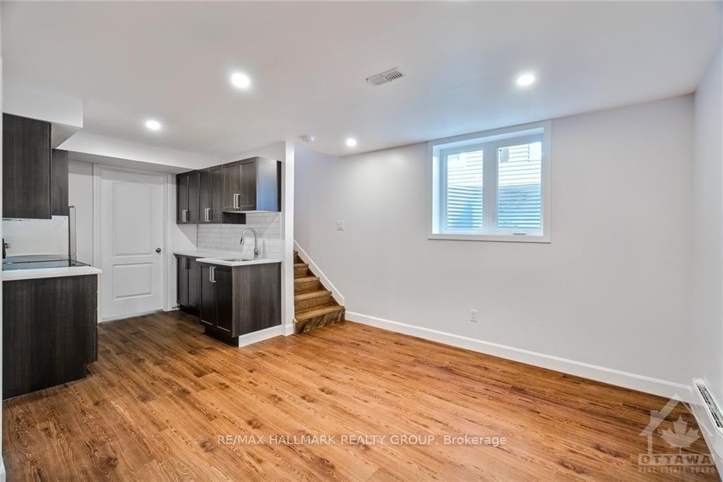 Photo 8 of Unit B, 444 Charing Cross Way, Ottawa, Barrhaven - Longfields — HOMEH