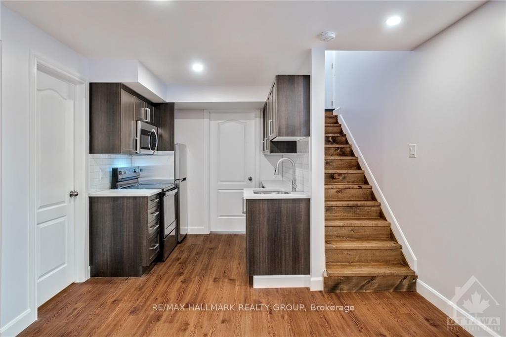 Photo 9 of Unit B, 444 Charing Cross Way, Ottawa, Barrhaven - Longfields — HOMEH
