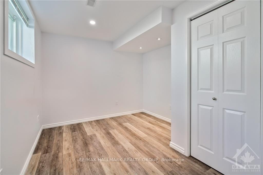 Photo 12 of Unit B, 444 Charing Cross Way, Ottawa, Barrhaven - Longfields — HOMEH