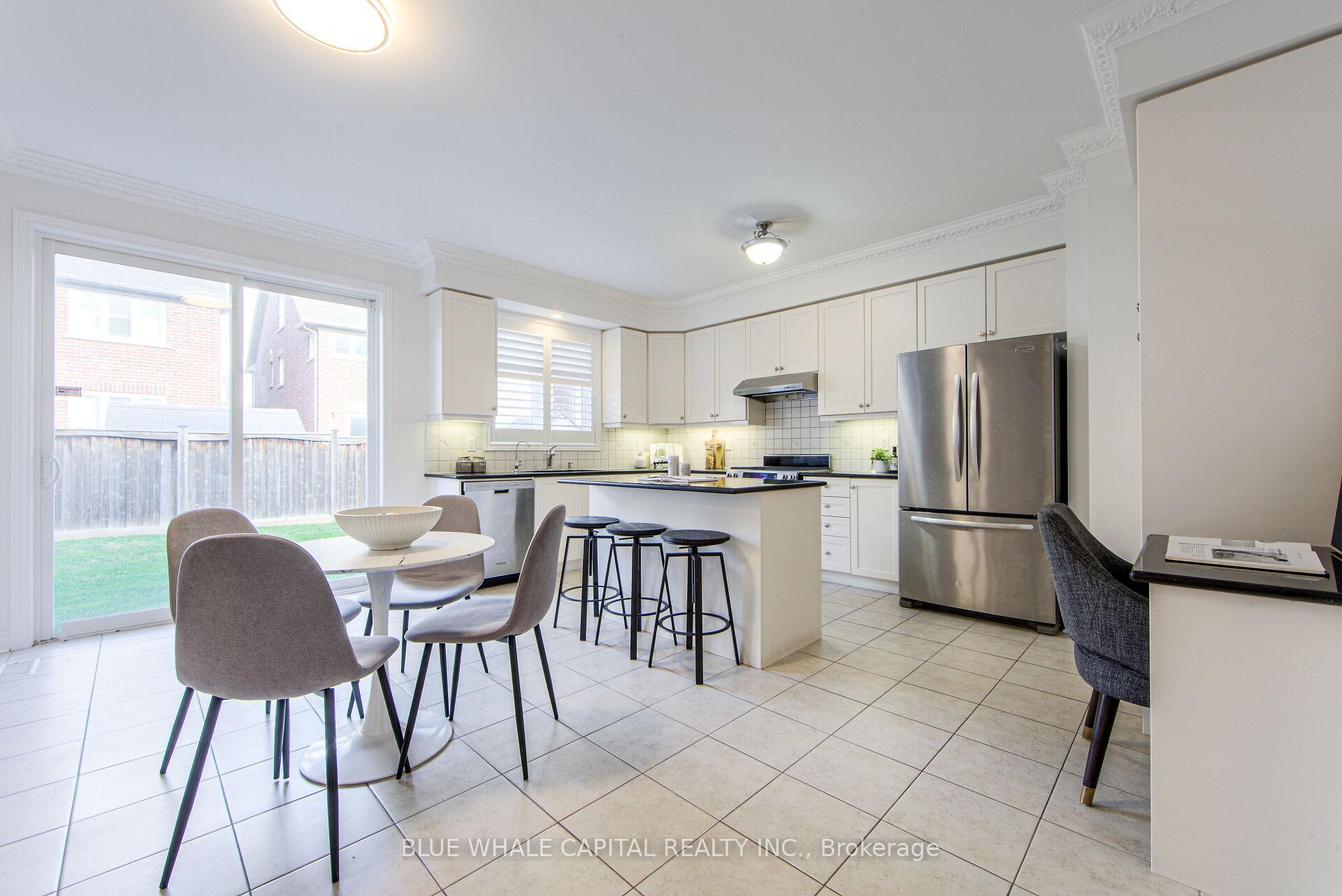 Photo 11 of 18 Colonel George Mclar Drive, Markham, Victoria Square — HOMEH
