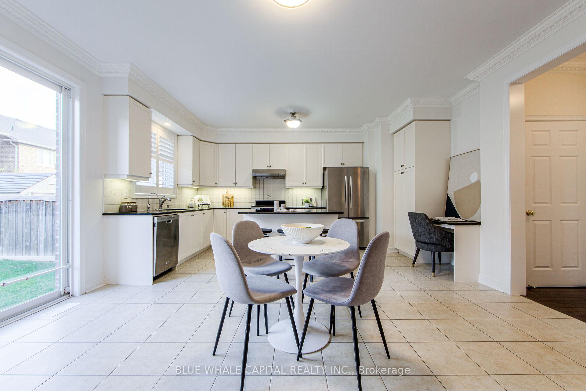 Photo 12 of 18 Colonel George Mclar Drive, Markham, Victoria Square — HOMEH