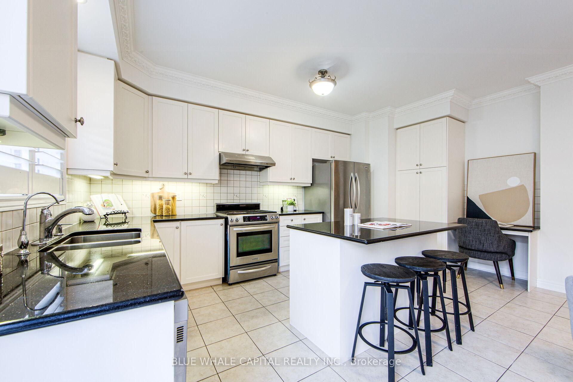 Photo 14 of 18 Colonel George Mclar Drive, Markham, Victoria Square — HOMEH
