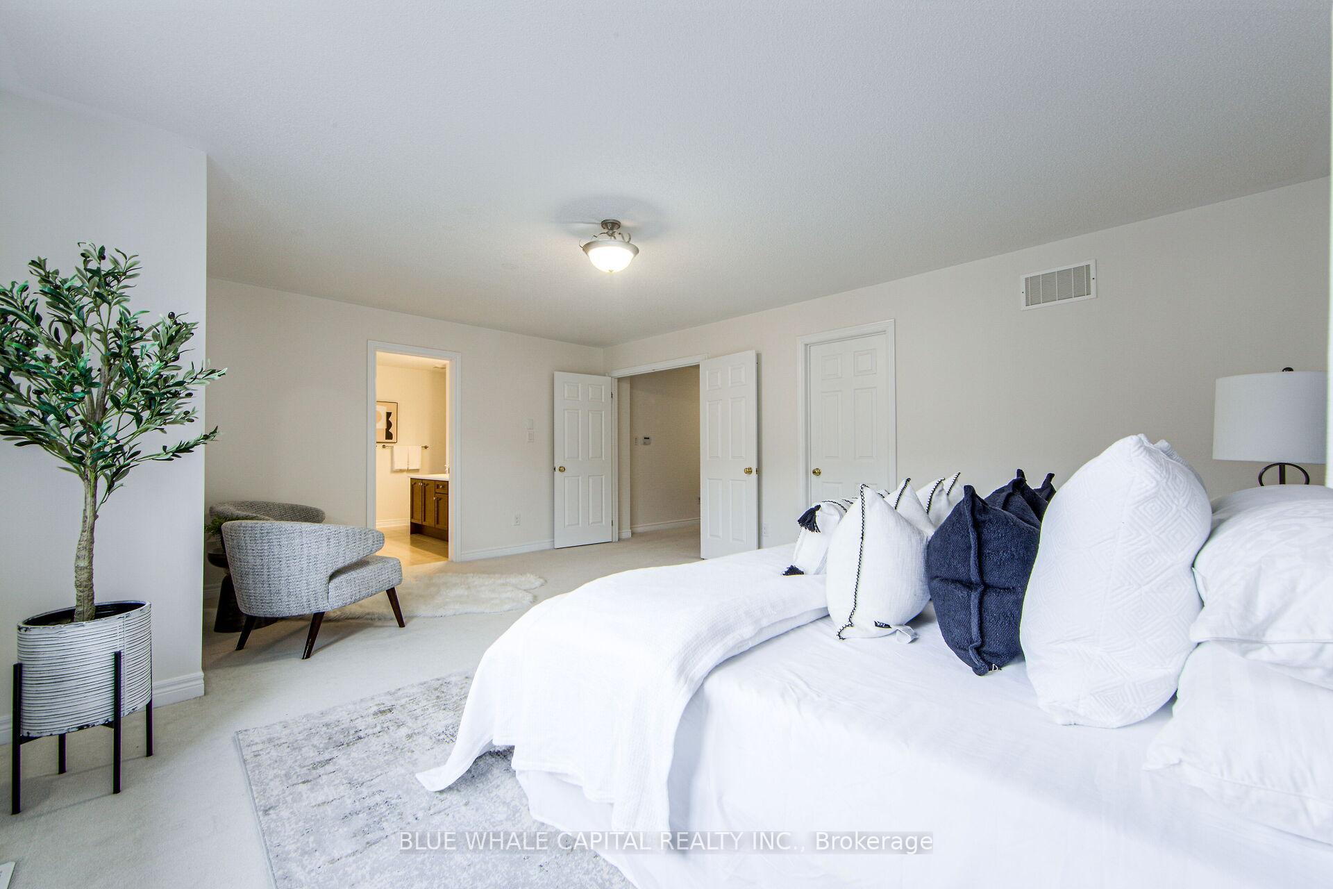 Photo 35 of 18 Colonel George Mclar Drive, Markham, Victoria Square — HOMEH