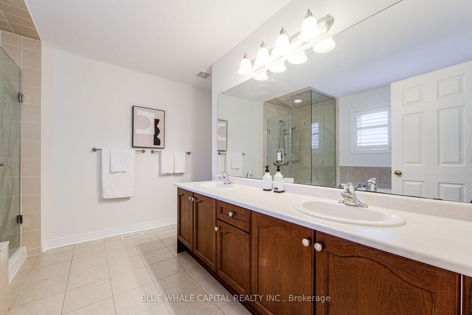 Photo 36 of 18 Colonel George Mclar Drive, Markham, Victoria Square — HOMEH