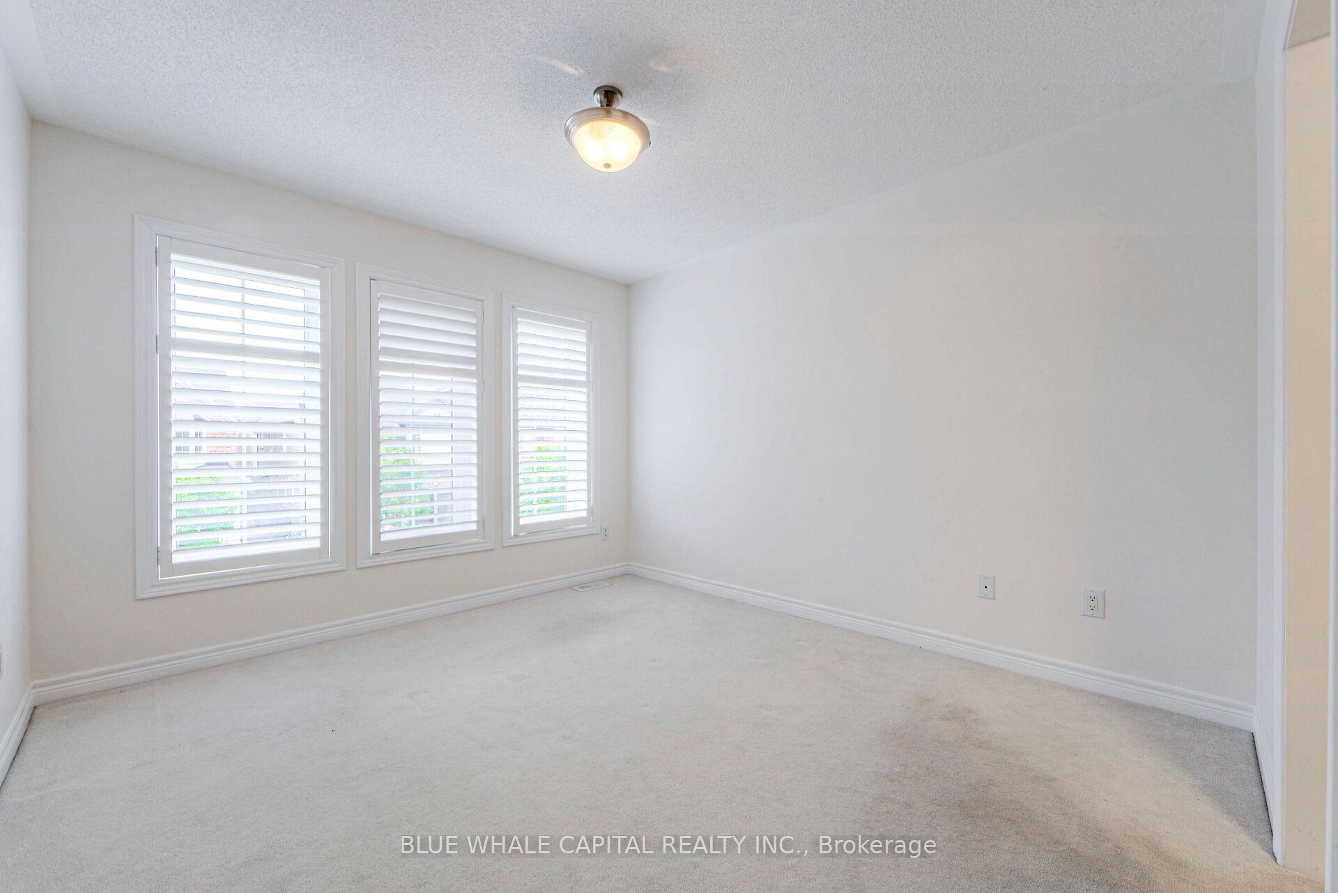 Photo 39 of 18 Colonel George Mclar Drive, Markham, Victoria Square — HOMEH