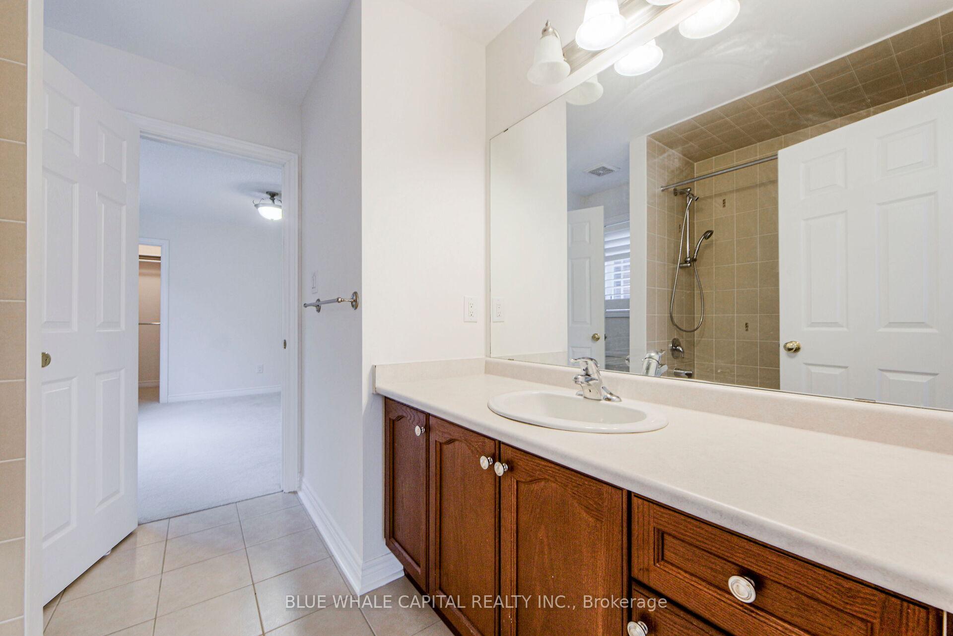 Photo 41 of 18 Colonel George Mclar Drive, Markham, Victoria Square — HOMEH