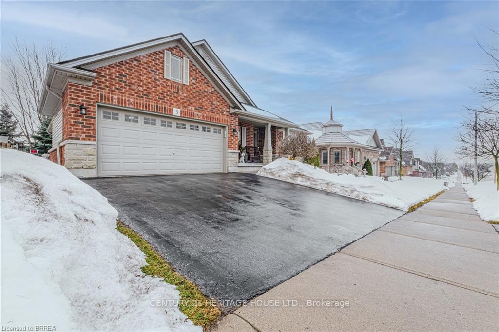 Photo 2 of 3 Cobblestone Drive, Brant, Paris — HOMEH