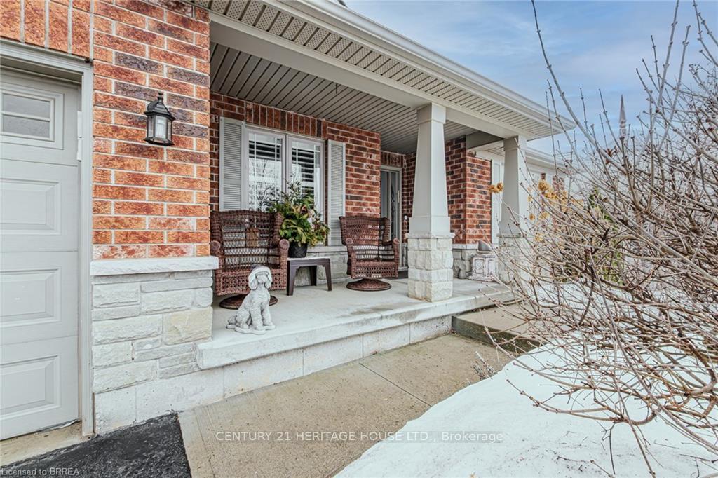 Photo 4 of 3 Cobblestone Drive, Brant, Paris — HOMEH