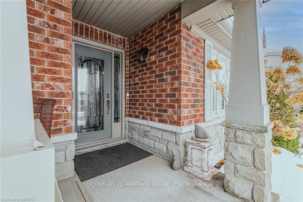 Photo 6 of 3 Cobblestone Drive, Brant, Paris — HOMEH