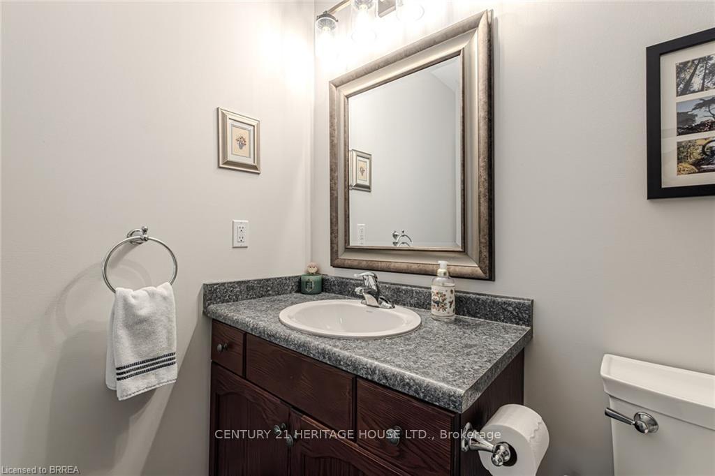 Photo 27 of 3 Cobblestone Drive, Brant, Paris — HOMEH