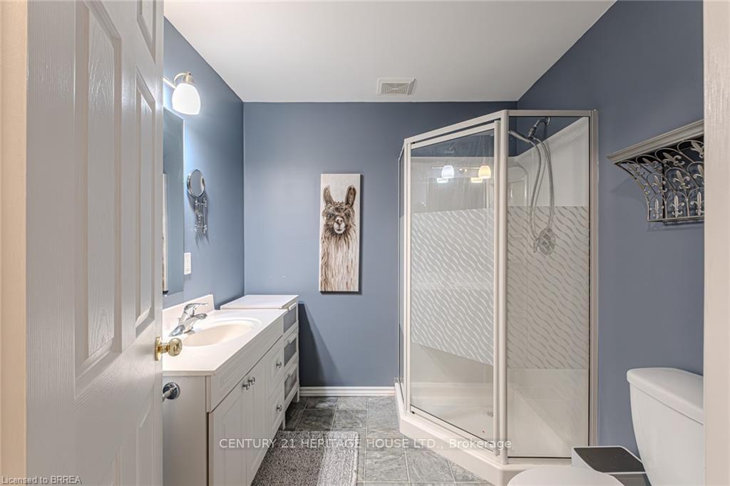 Photo 39 of 3 Cobblestone Drive, Brant, Paris — HOMEH