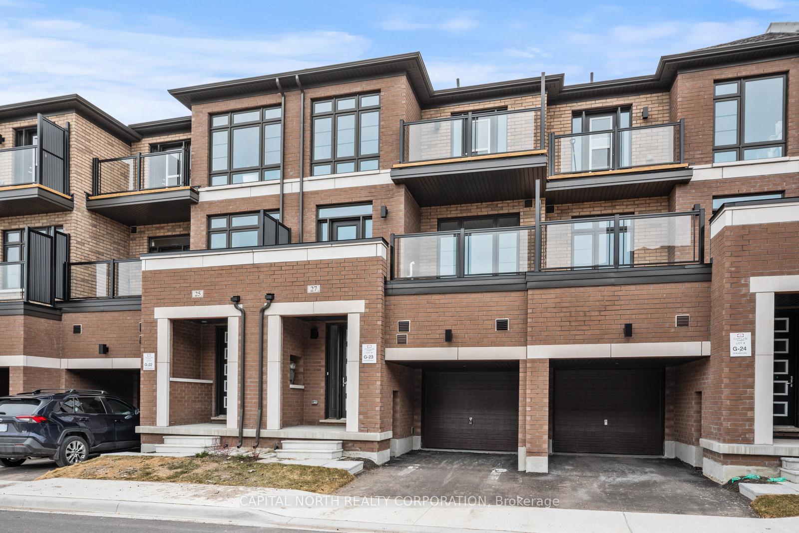 Photo 3 of 27 Bluebird Lane, Barrie, Painswick South — HOMEH