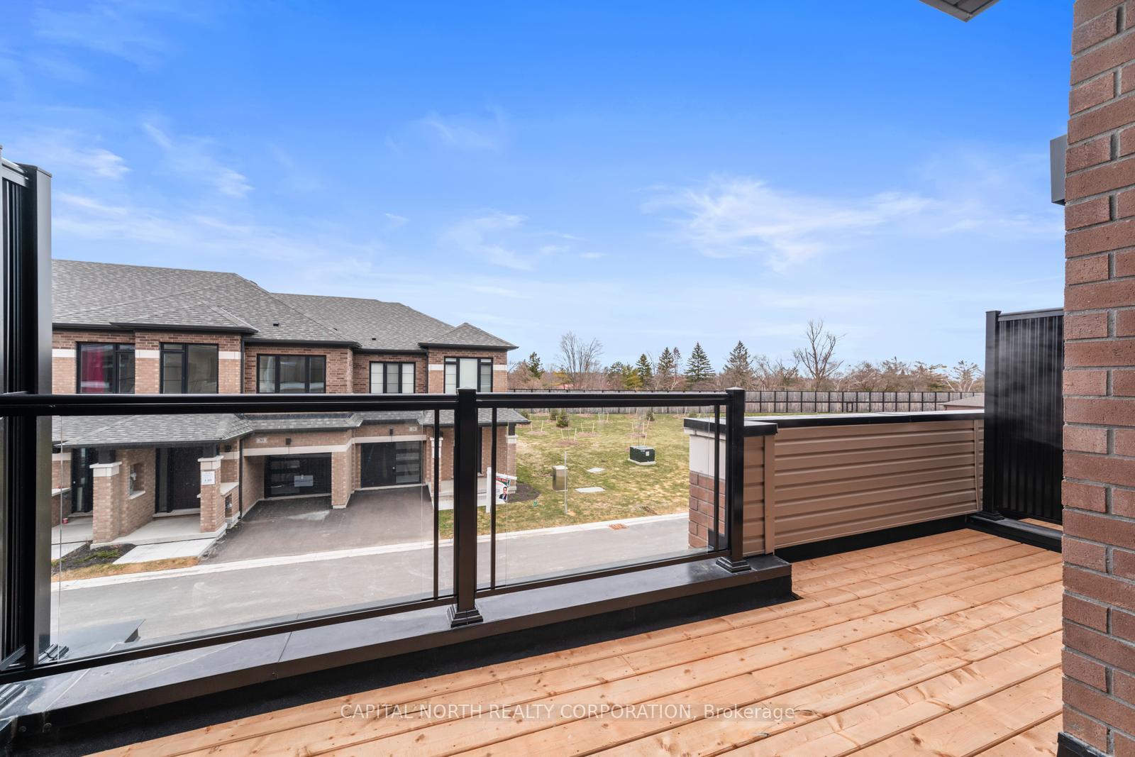 Photo 19 of 27 Bluebird Lane, Barrie, Painswick South — HOMEH