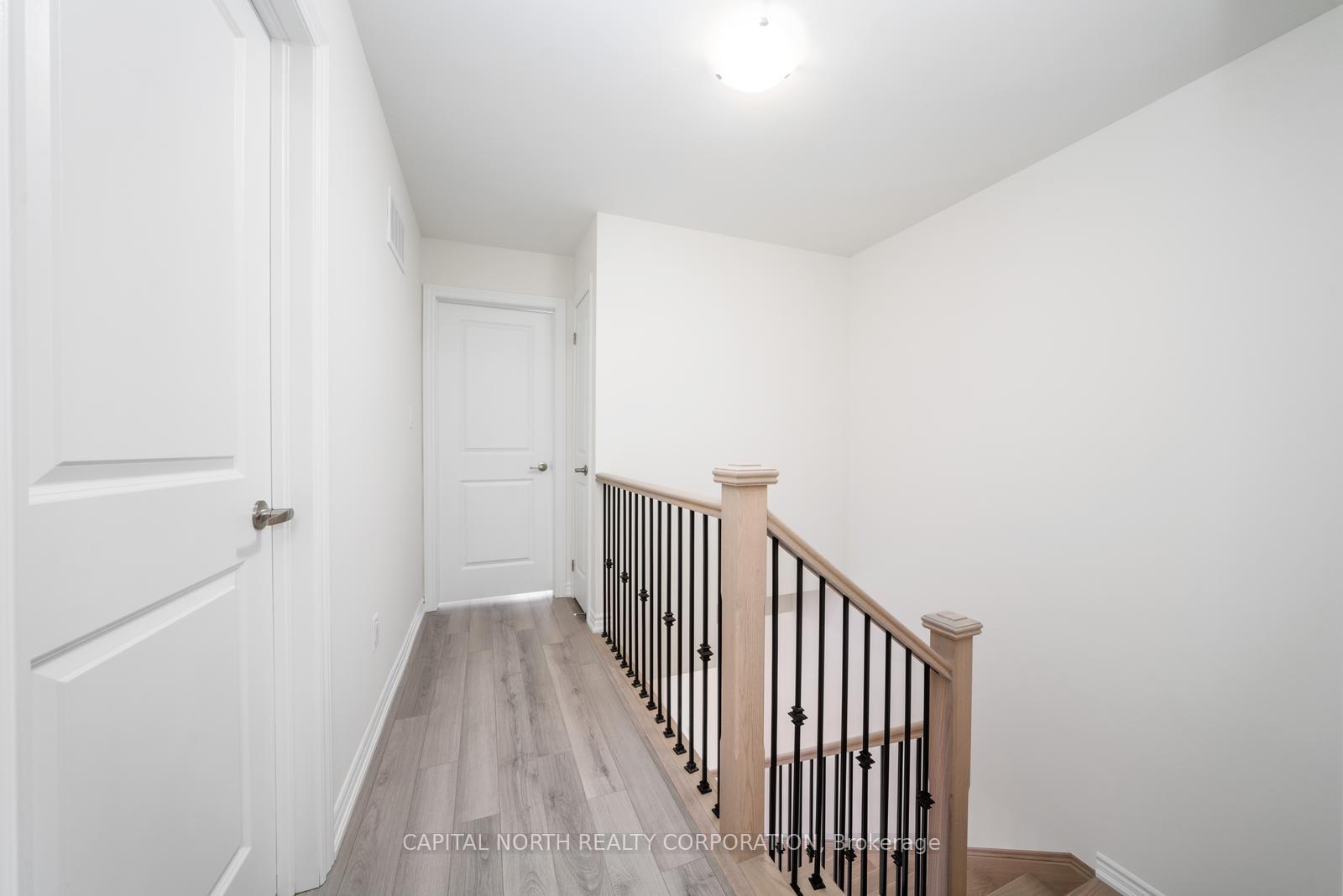 Photo 23 of 27 Bluebird Lane, Barrie, Painswick South — HOMEH
