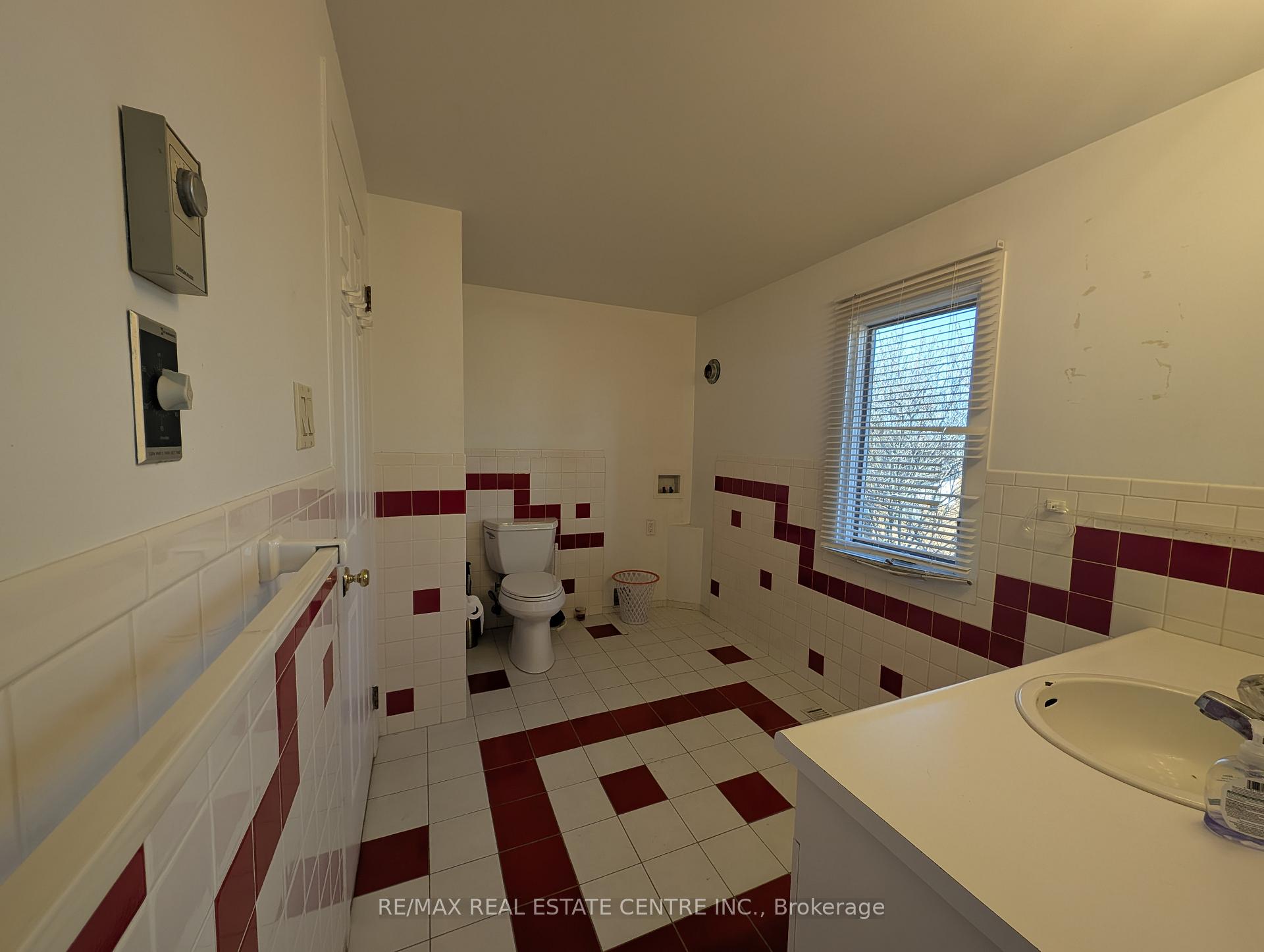 Photo 15 of 8 Neyer Street, Hamilton, Buchanan — HOMEH