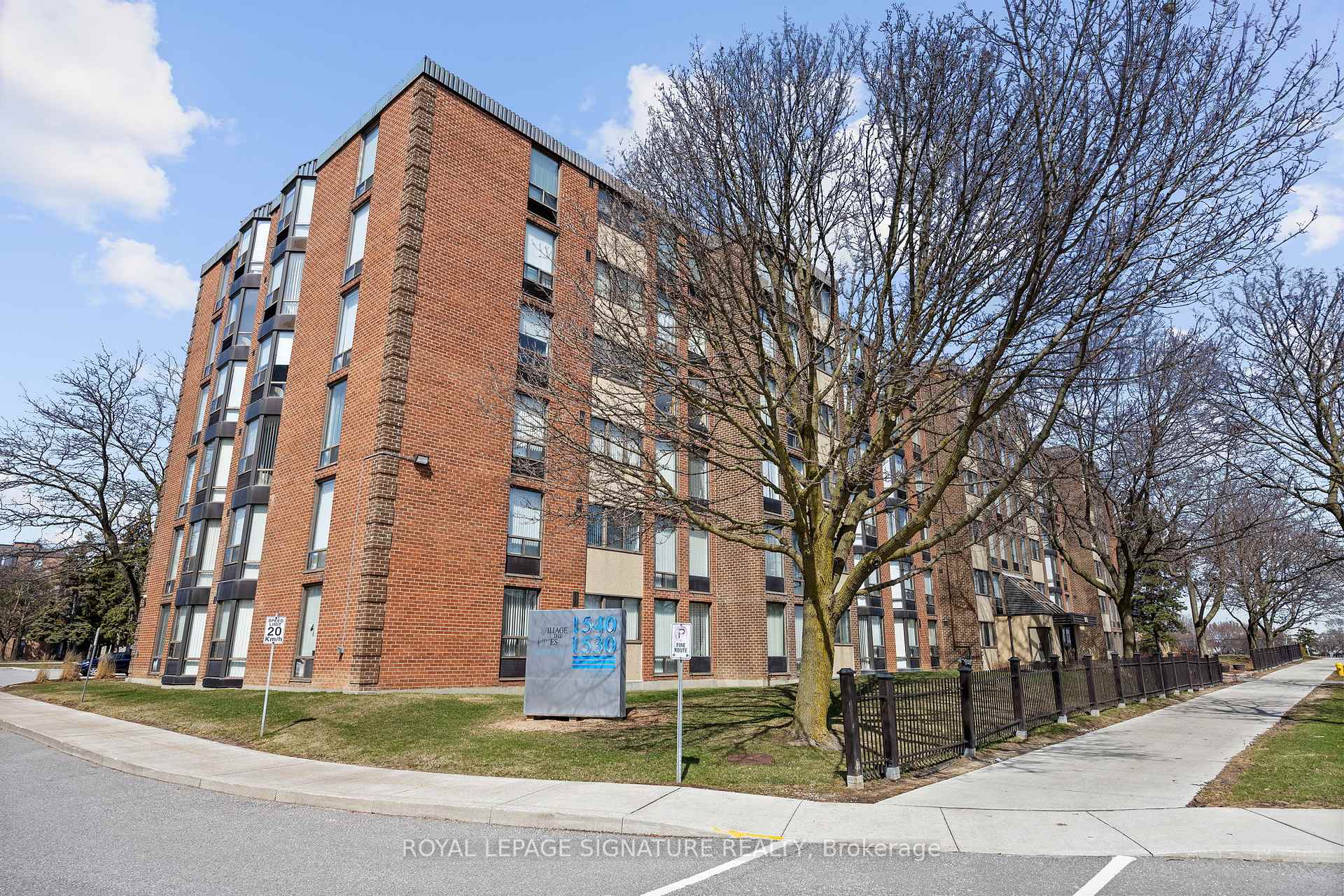 Photo 11 of Unit 308, 1540 Pickering Parkway, Pickering, Town Centre — HOMEH
