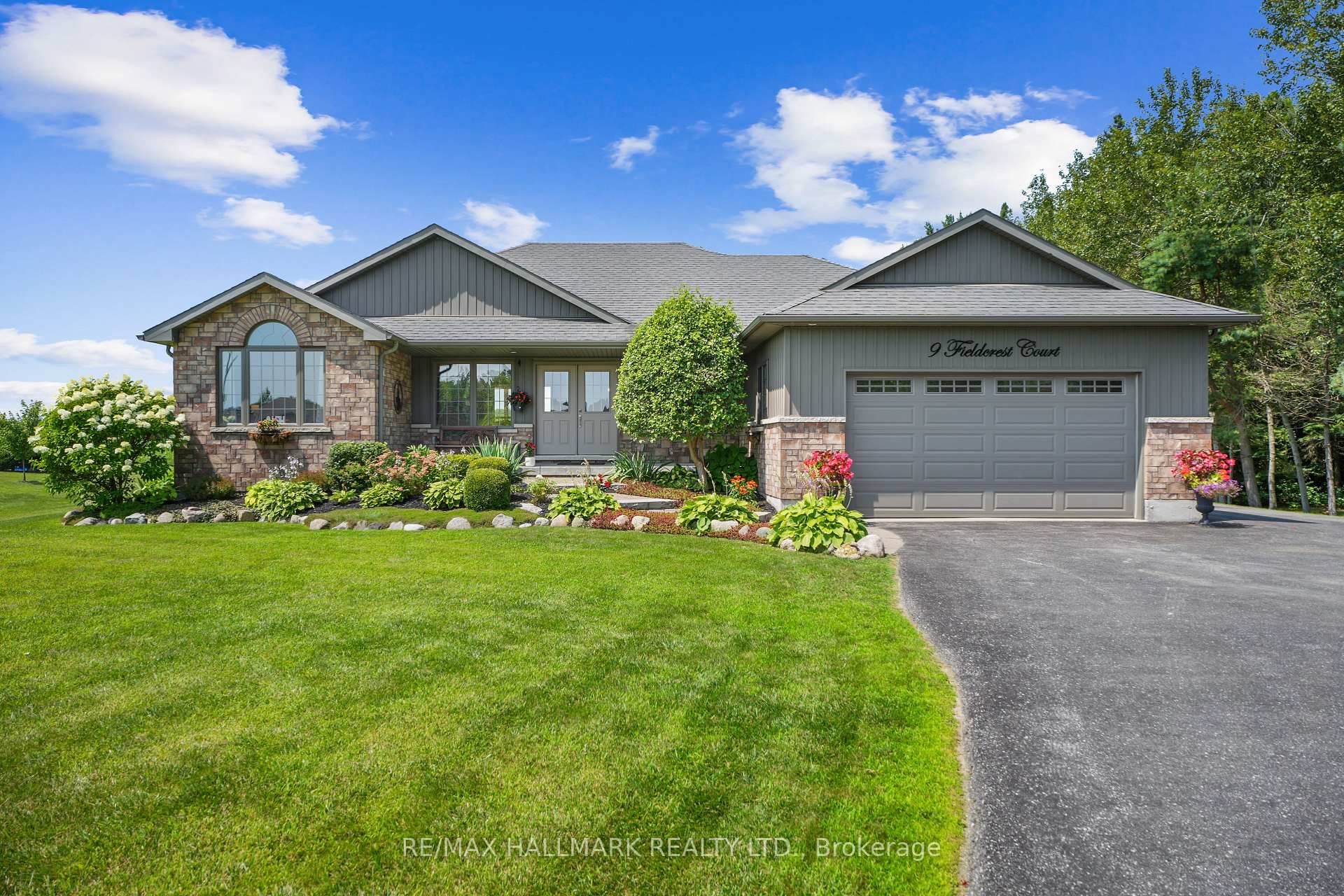 Photo 2 of 9 Fieldcrest Court, Brighton — HOMEH