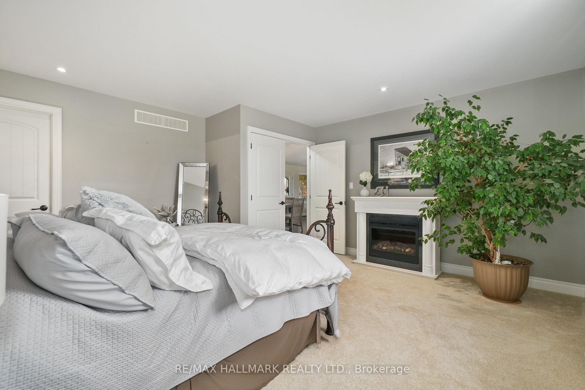 Photo 18 of 9 Fieldcrest Court, Brighton — HOMEH