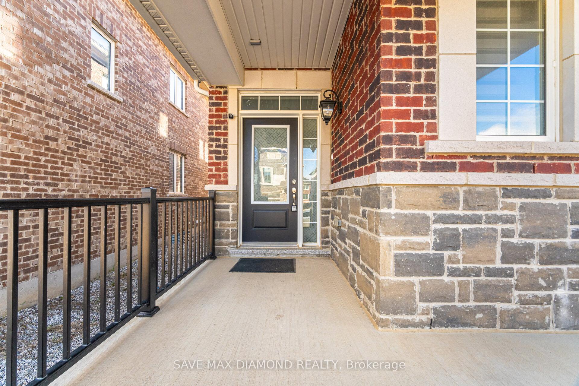 Photo 5 of 10 William Nador Street, Kitchener — HOMEH
