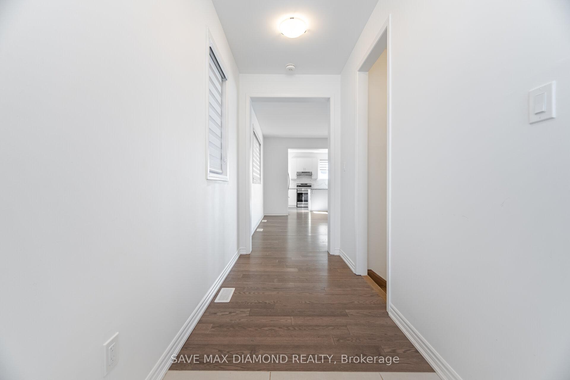 Photo 7 of 10 William Nador Street, Kitchener — HOMEH