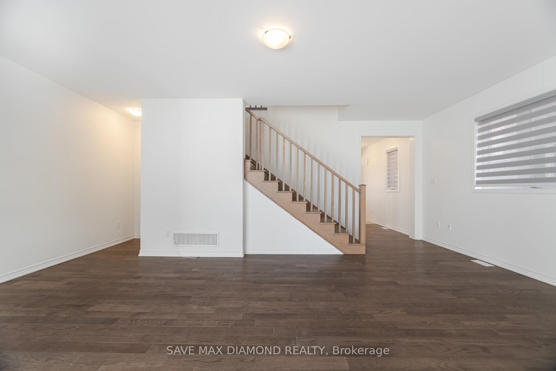 Photo 9 of 10 William Nador Street, Kitchener — HOMEH