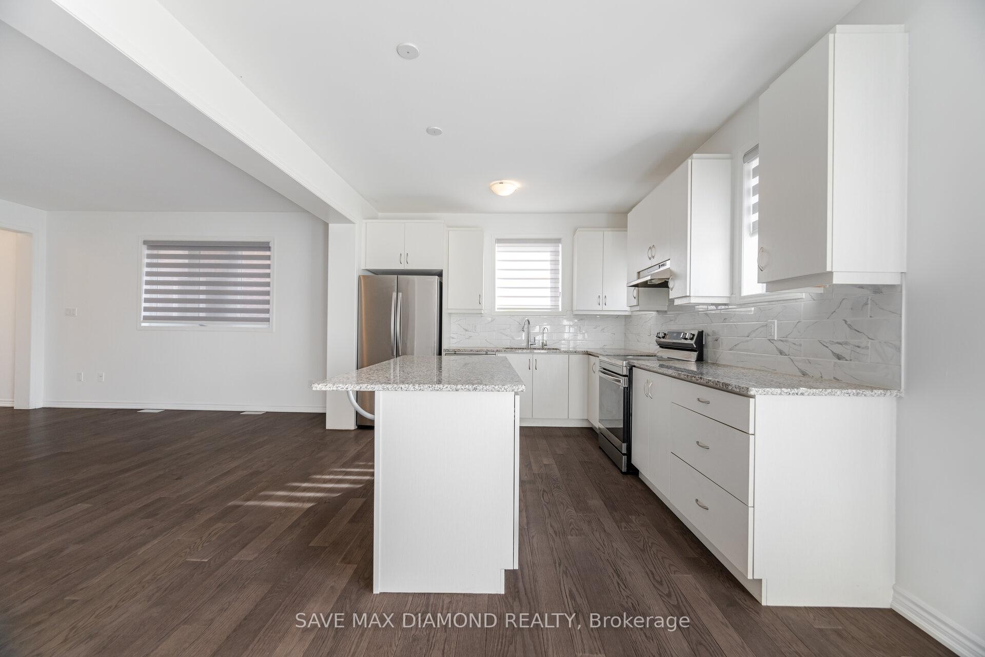 Photo 13 of 10 William Nador Street, Kitchener — HOMEH