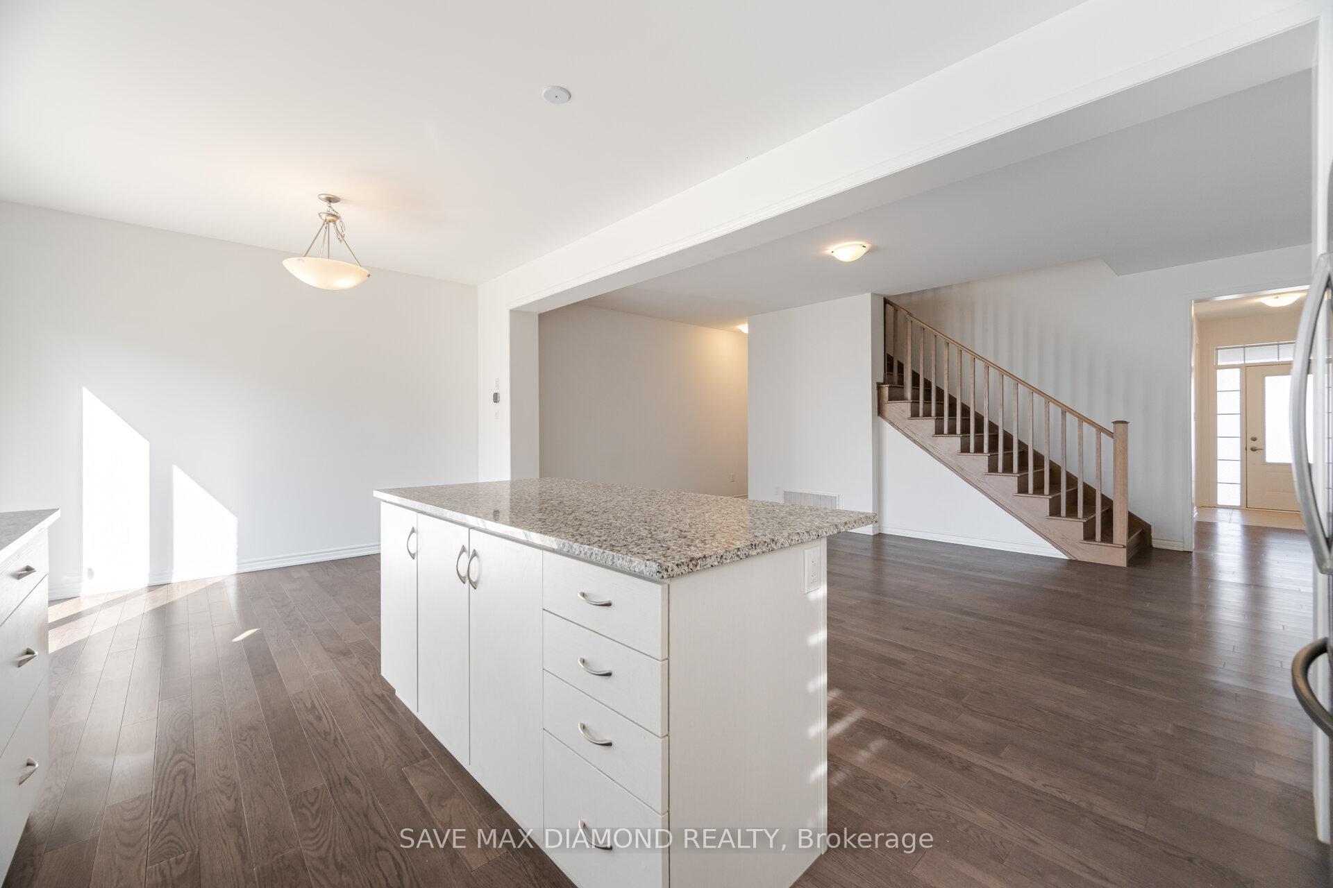 Photo 15 of 10 William Nador Street, Kitchener — HOMEH