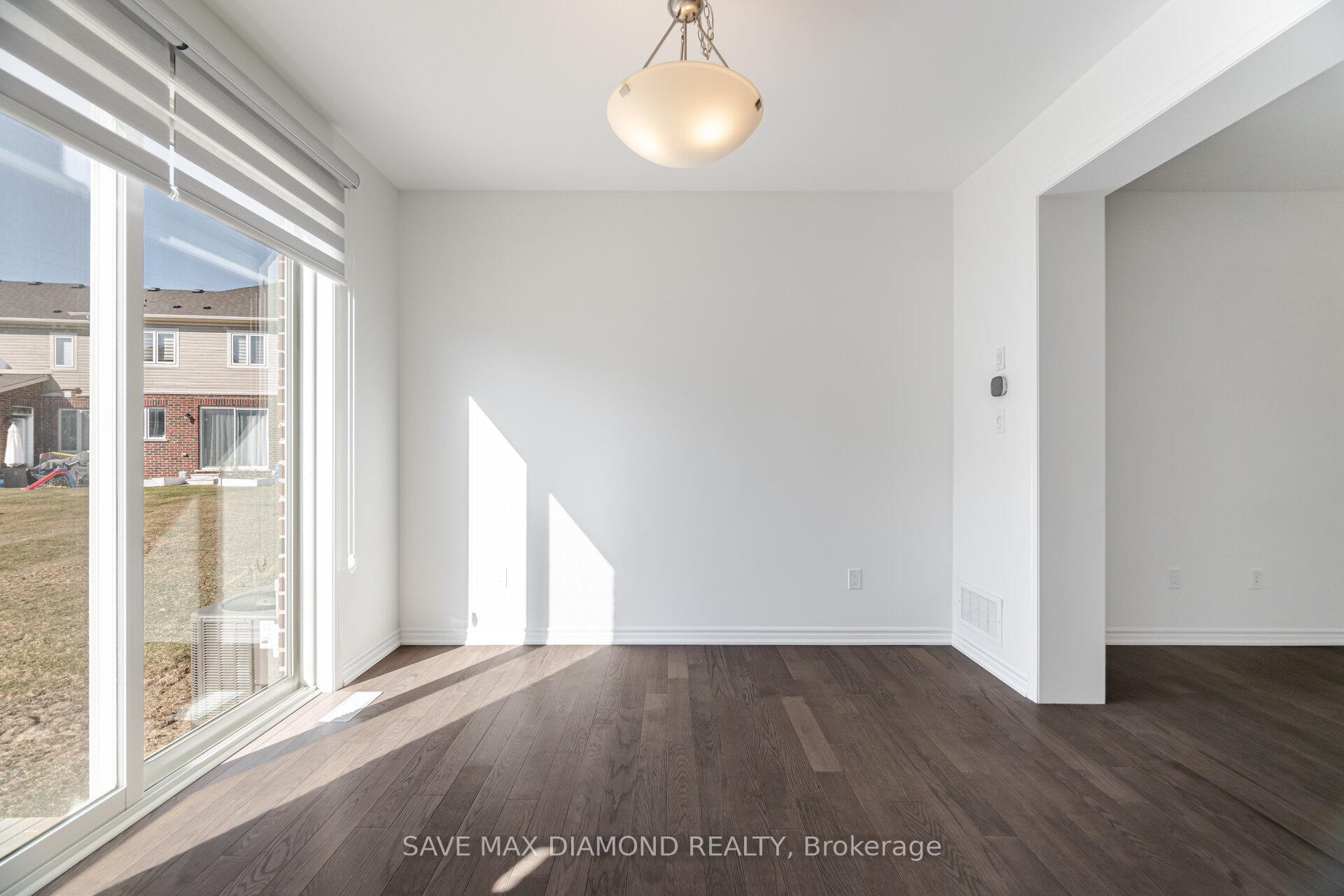 Photo 16 of 10 William Nador Street, Kitchener — HOMEH