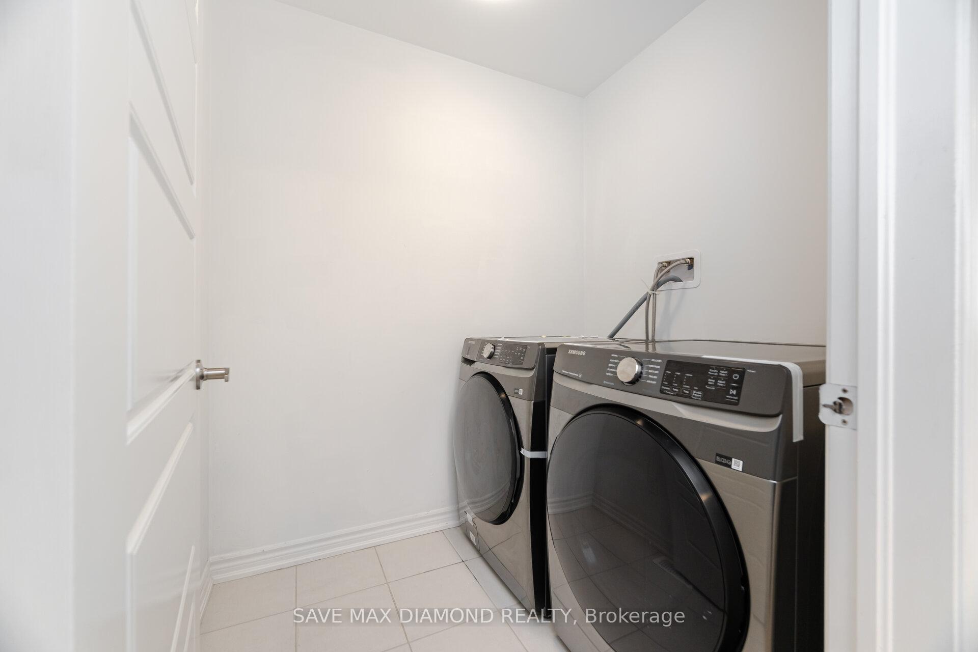 Photo 37 of 10 William Nador Street, Kitchener — HOMEH