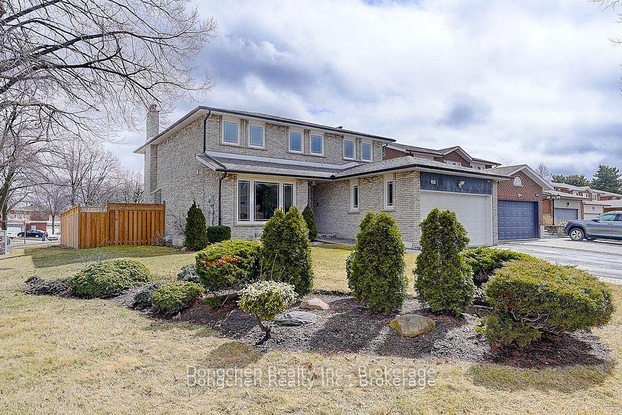 Photo 4 of 109 Risebrough Circuit, Markham, Milliken Mills West — HOMEH