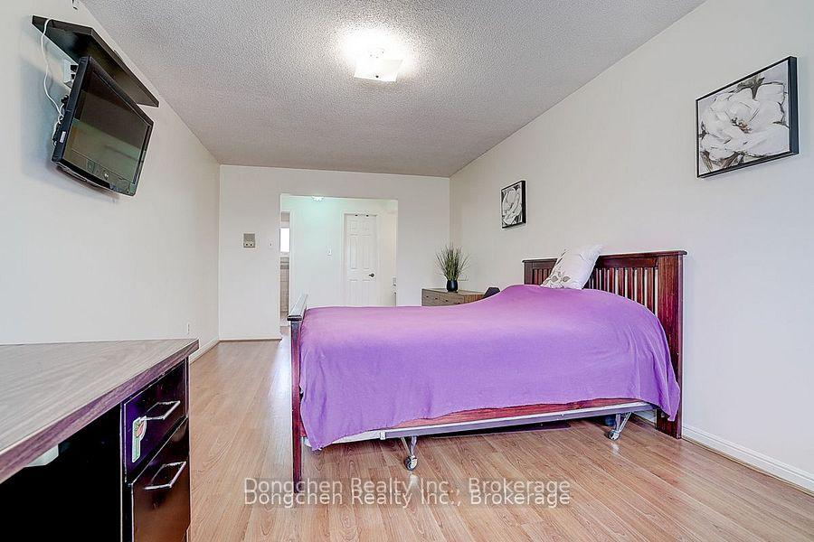 Photo 24 of 109 Risebrough Circuit, Markham, Milliken Mills West — HOMEH