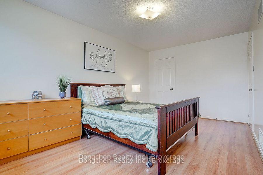 Photo 30 of 109 Risebrough Circuit, Markham, Milliken Mills West — HOMEH