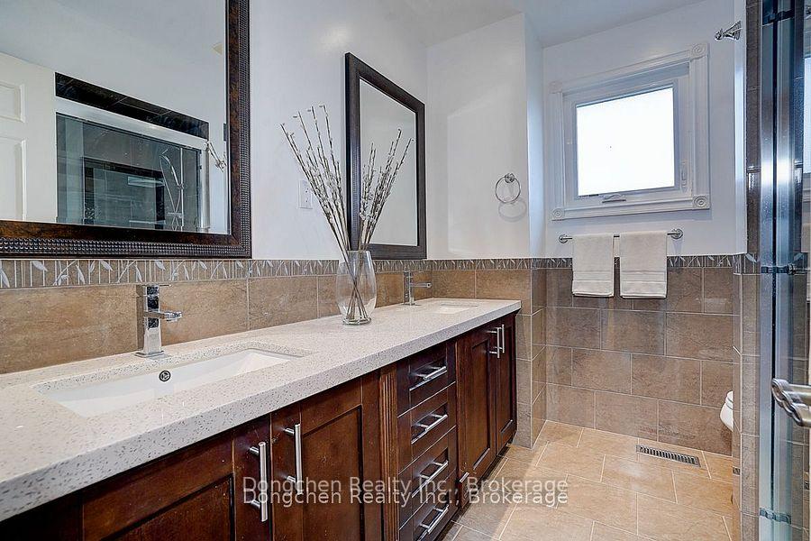 Photo 33 of 109 Risebrough Circuit, Markham, Milliken Mills West — HOMEH