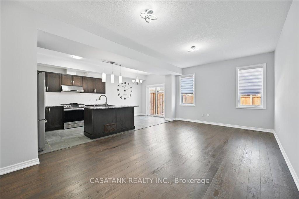 Photo 8 of 103 Springvalley Crescent, Hamilton, Gourley — HOMEH