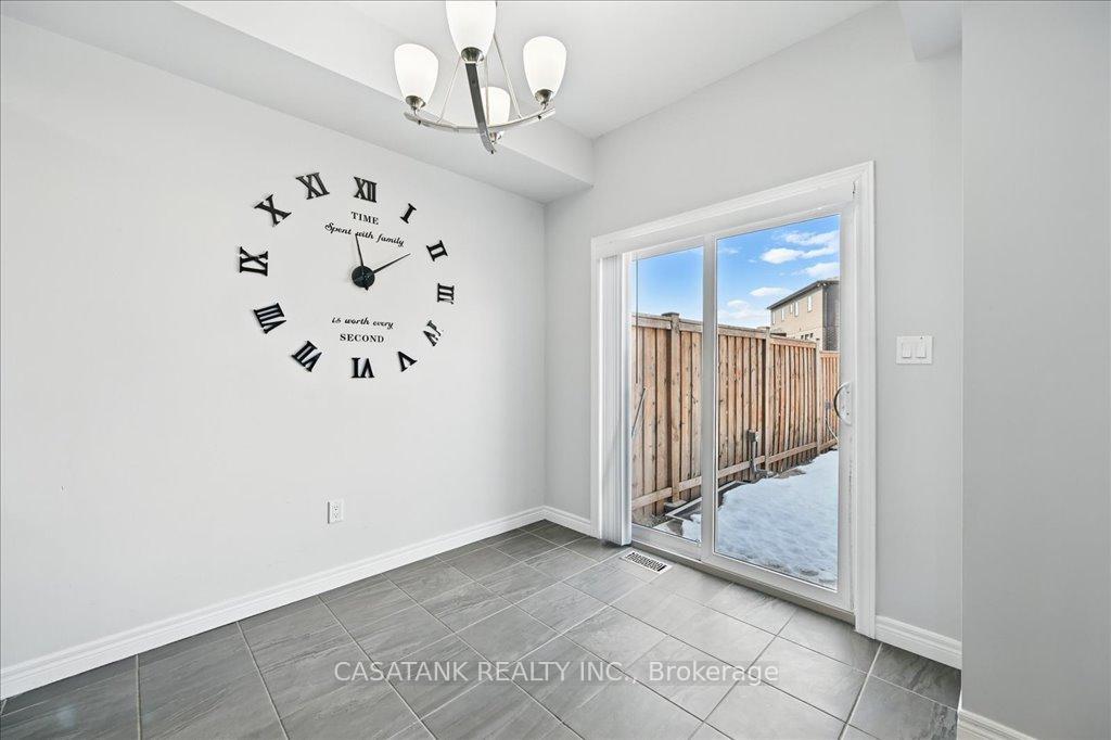 Photo 14 of 103 Springvalley Crescent, Hamilton, Gourley — HOMEH