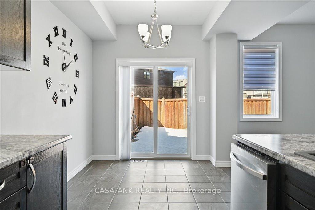 Photo 15 of 103 Springvalley Crescent, Hamilton, Gourley — HOMEH