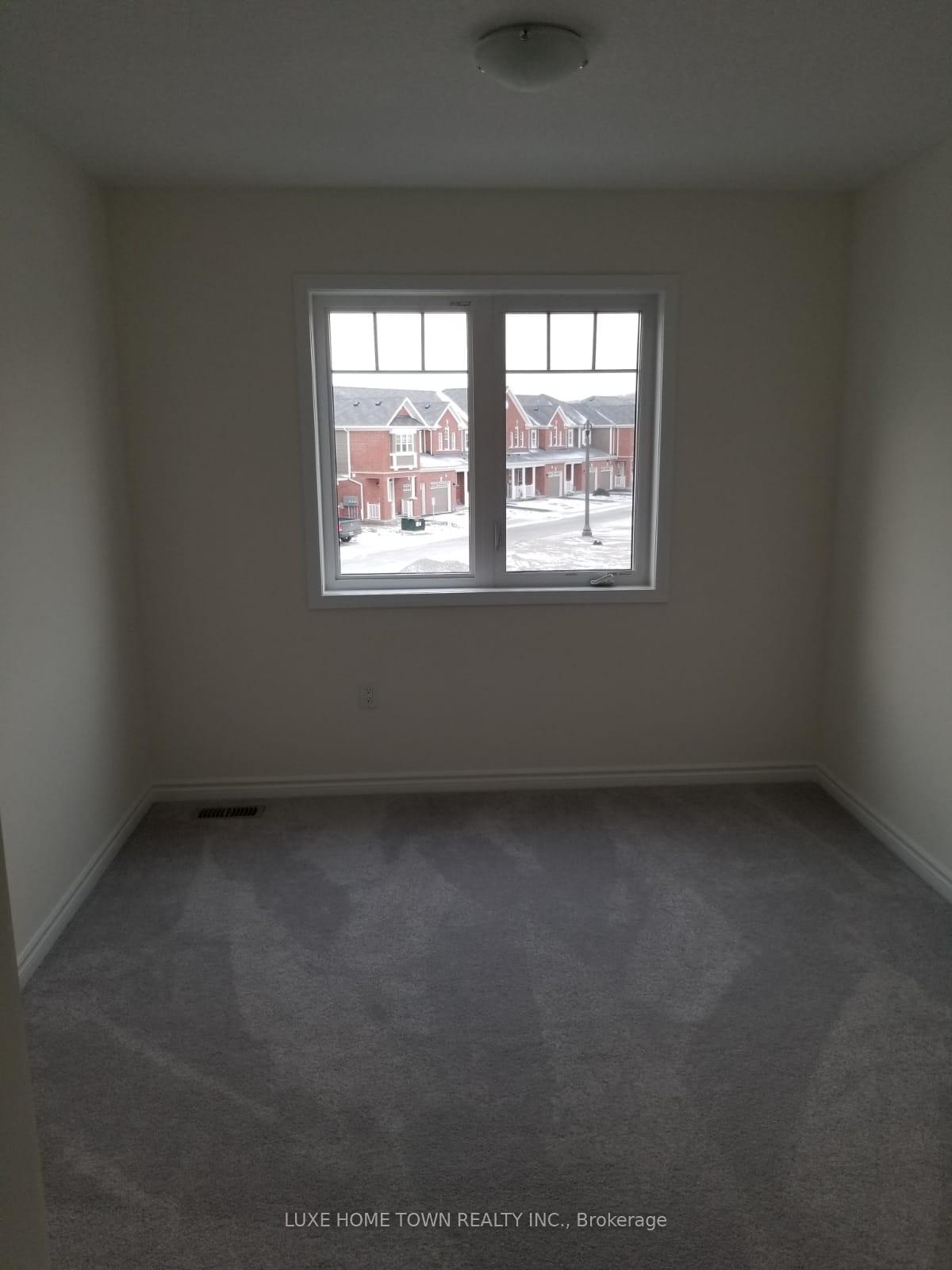 Photo 12 of 256 Waterbrook Lane, Kitchener — HOMEH