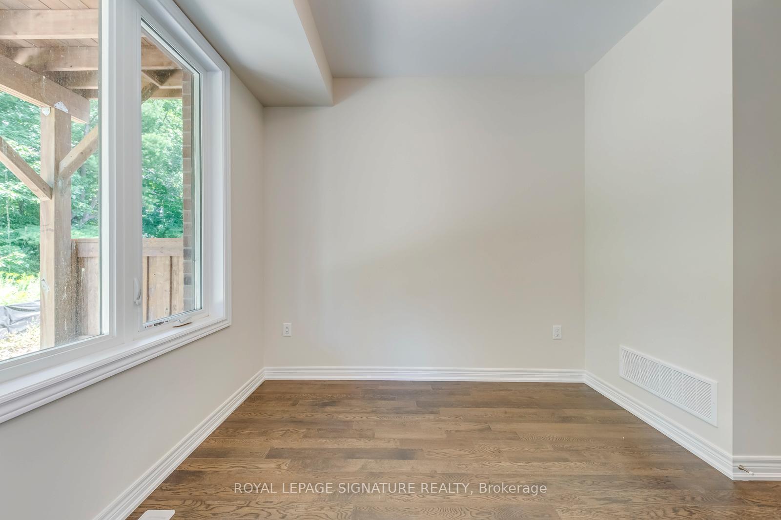 Photo 4 of 23 Folcroft Street, Brampton, Credit Valley — HOMEH