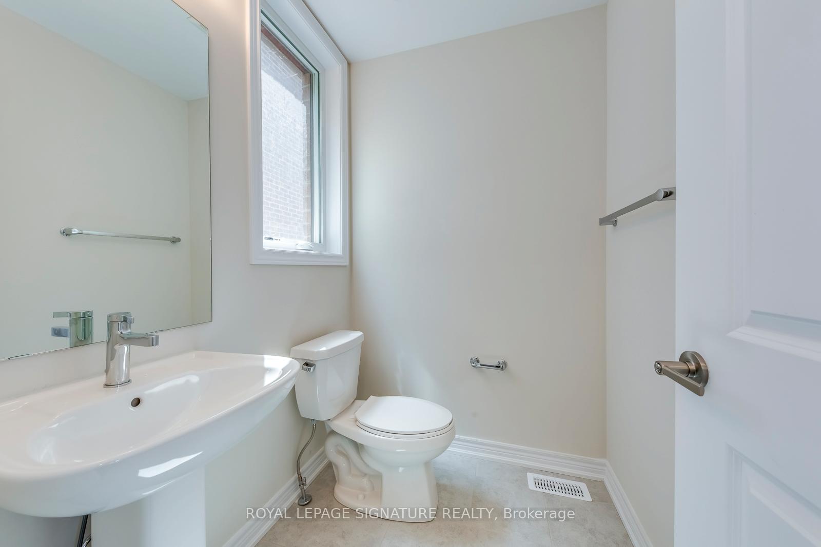 Photo 24 of 23 Folcroft Street, Brampton, Credit Valley — HOMEH