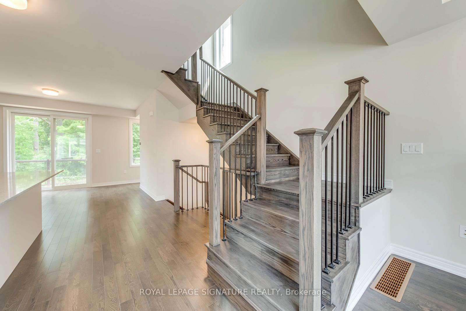 Photo 25 of 23 Folcroft Street, Brampton, Credit Valley — HOMEH
